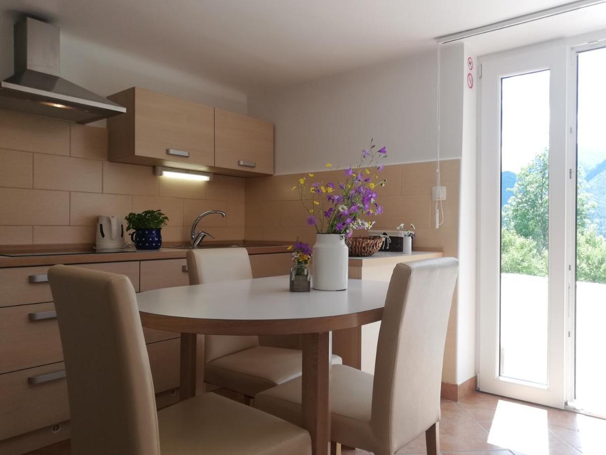 Dovje Apartments Mas מראה חיצוני תמונה