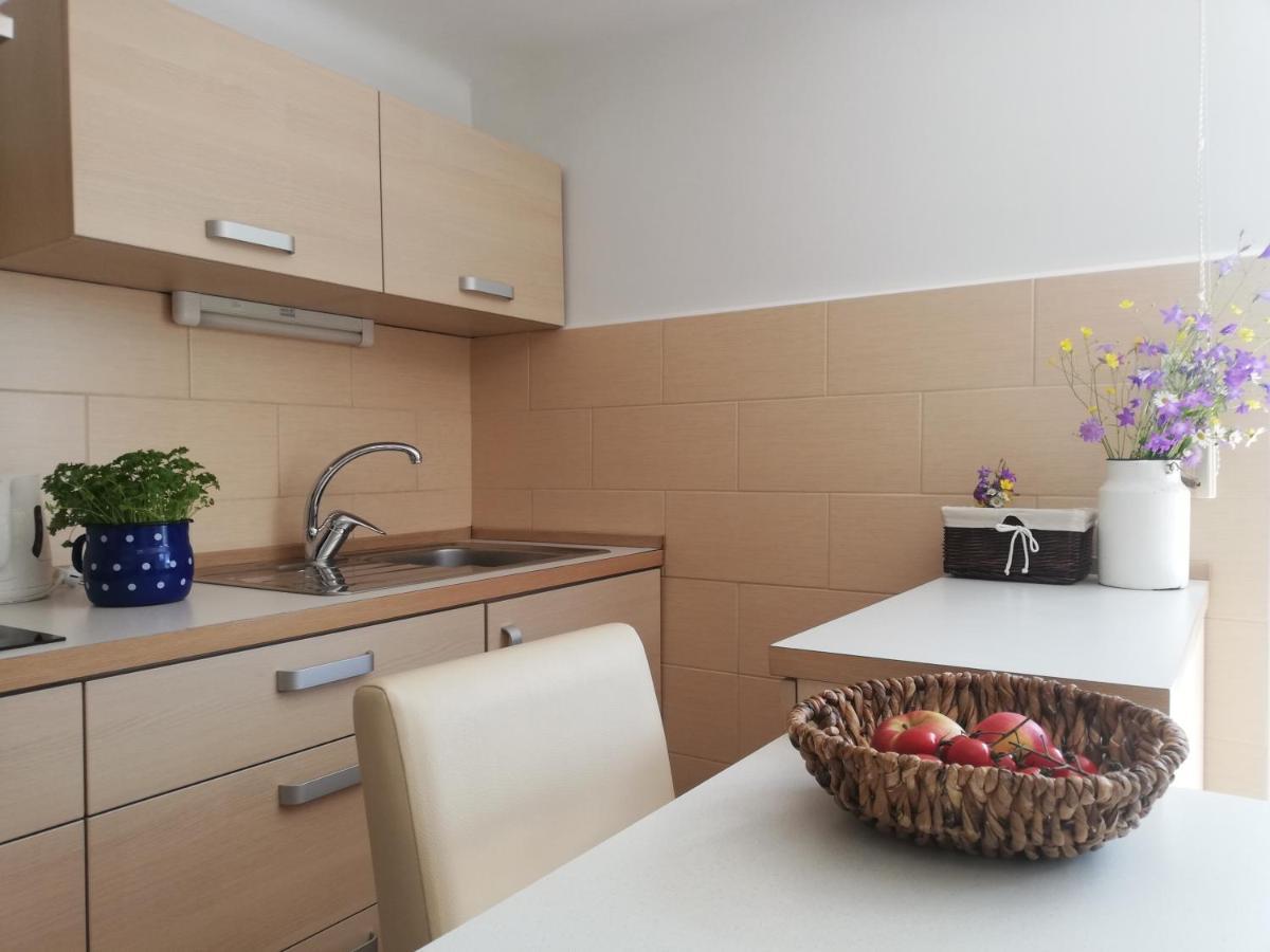 Dovje Apartments Mas מראה חיצוני תמונה